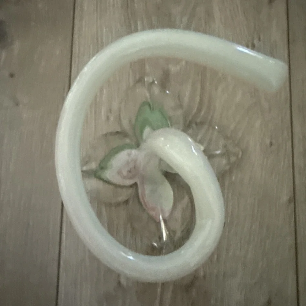 Hand Blown Art Glass 4 Petal Flower With‎ Curly Stem Light Green Murano Style